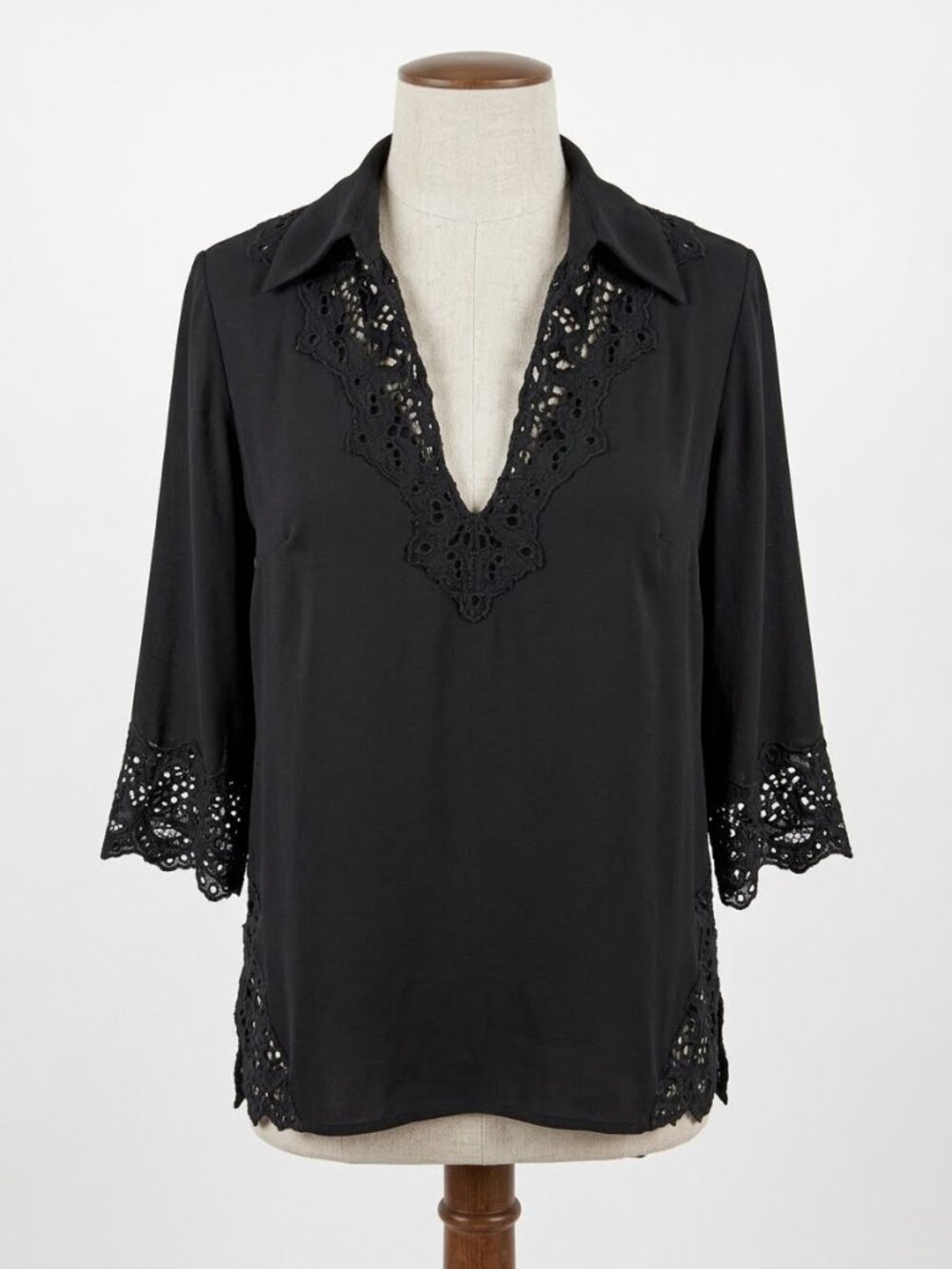 Uluwatu Black Blouse Balinese handmade lace embroidery Size XS